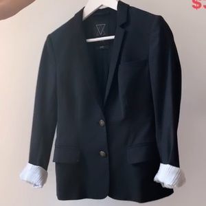 Aritzia blazer size 4